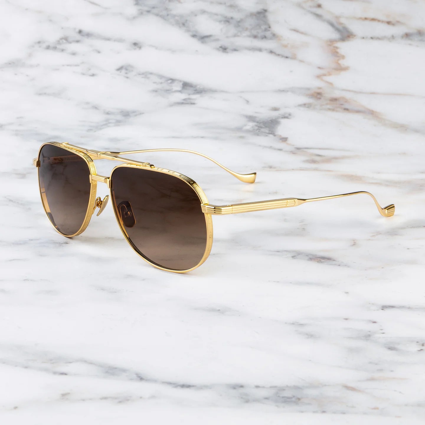 Cutler and Gross CGST 1423 04 Sloane Gold Brown Grad