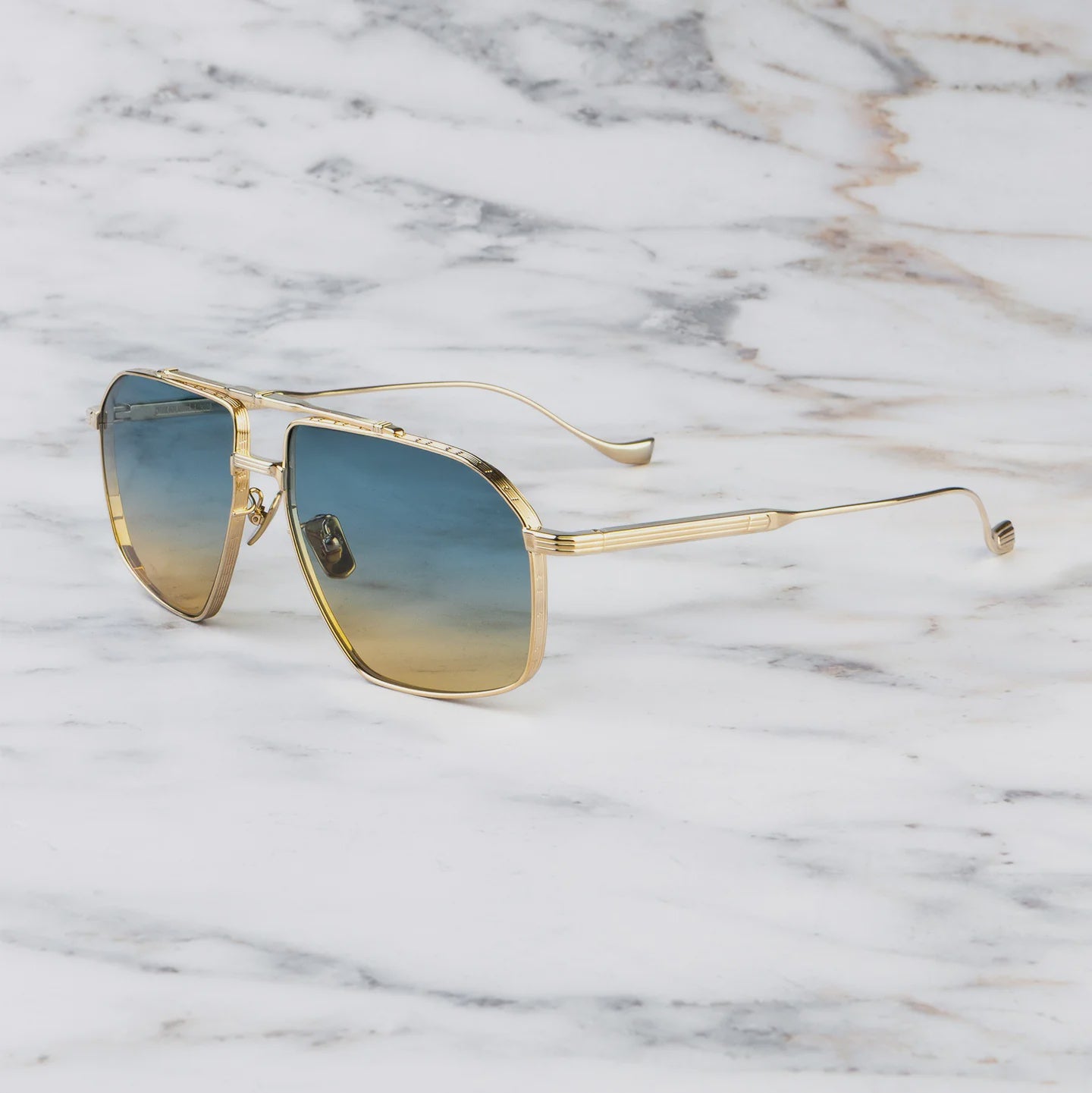 Cutler and Gross CGST 1424 Kensington 04 Gold