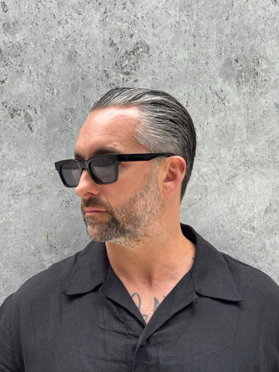 Akila Analogue 1923 01 01 Black