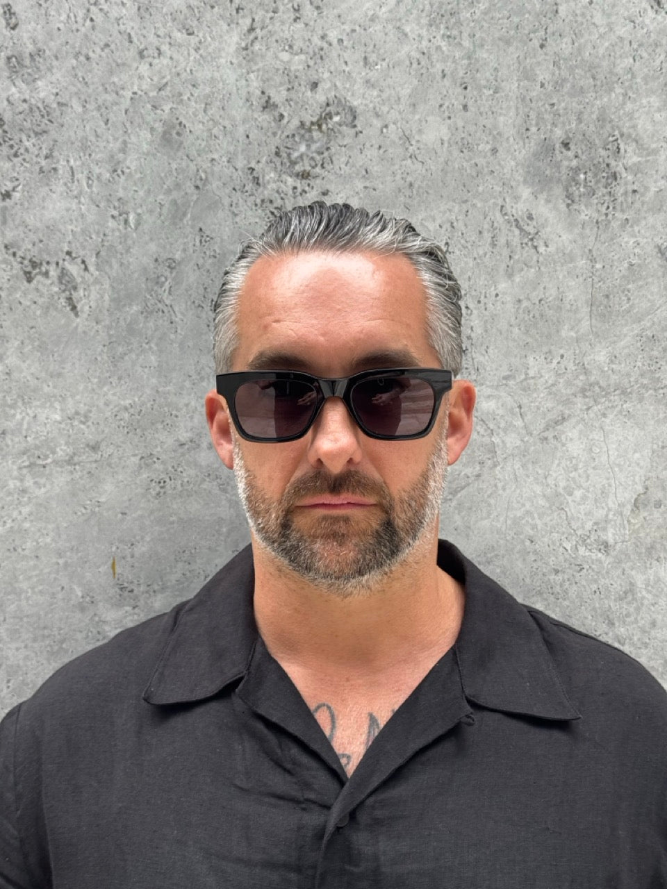 Akila Analogue 1923 01 01 Black