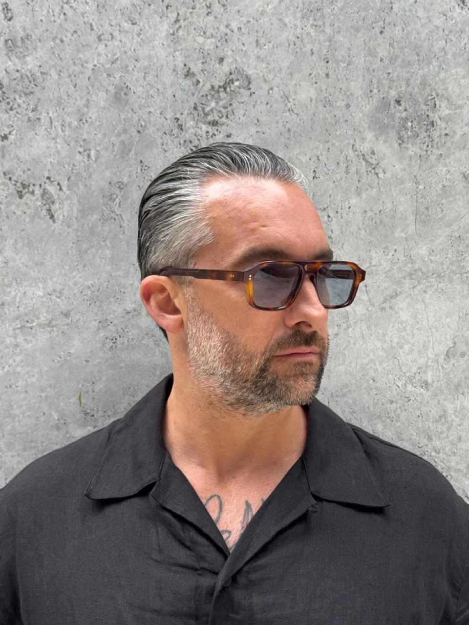 Cutler and Gross  CGSN GR15 02 Tort Blue