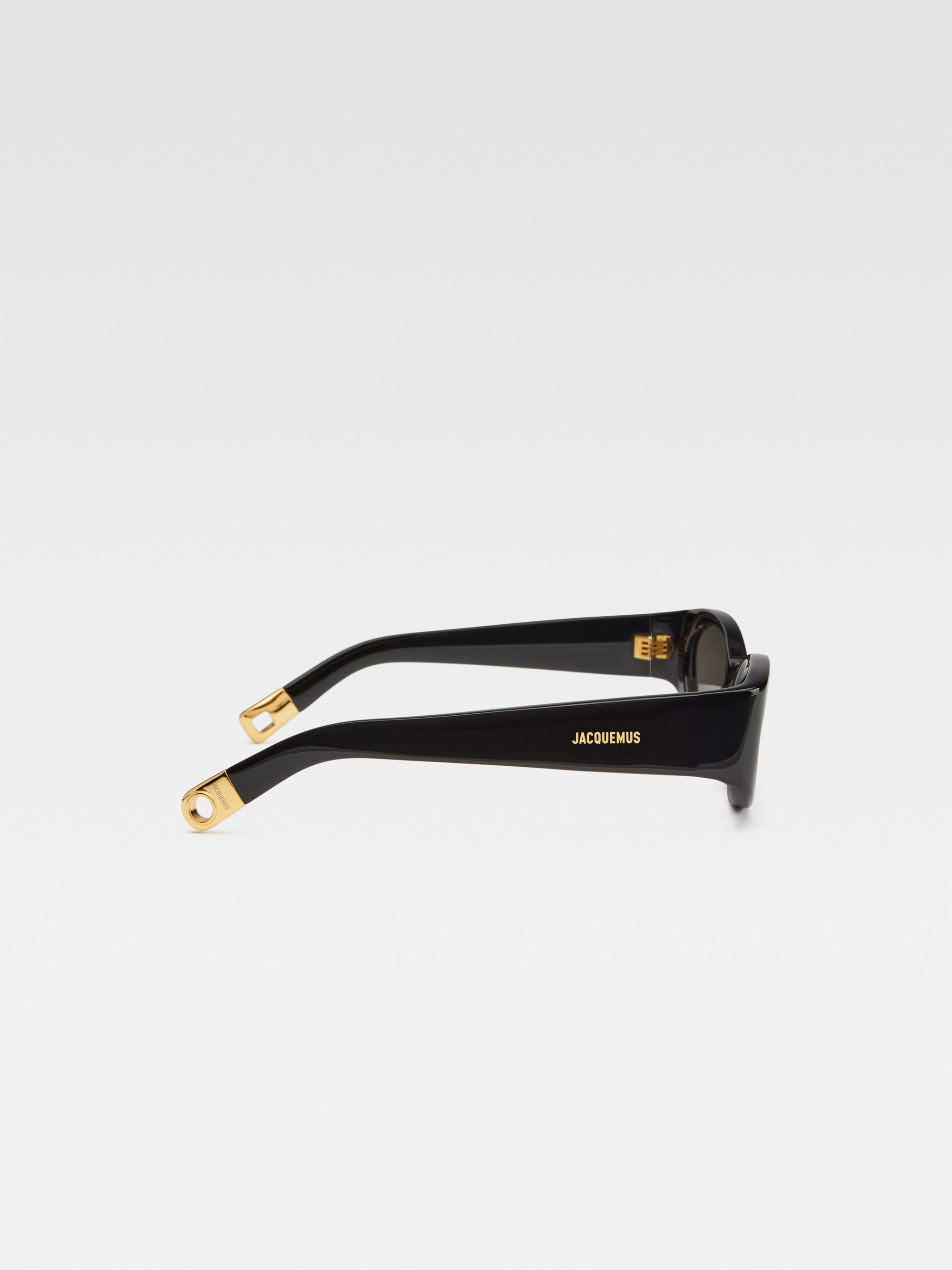 Jacquemus 4 C1 Ovalo Black 1 Gold