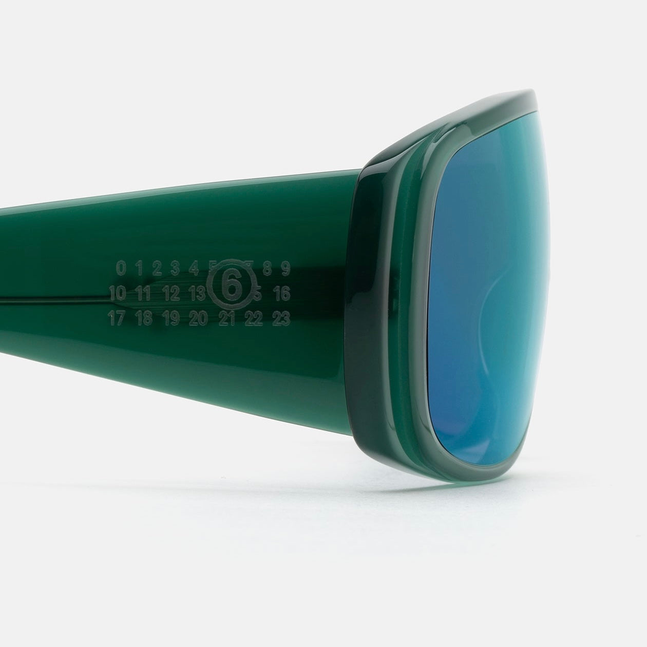 MM6 Maison Margiela Mask Z8O Green