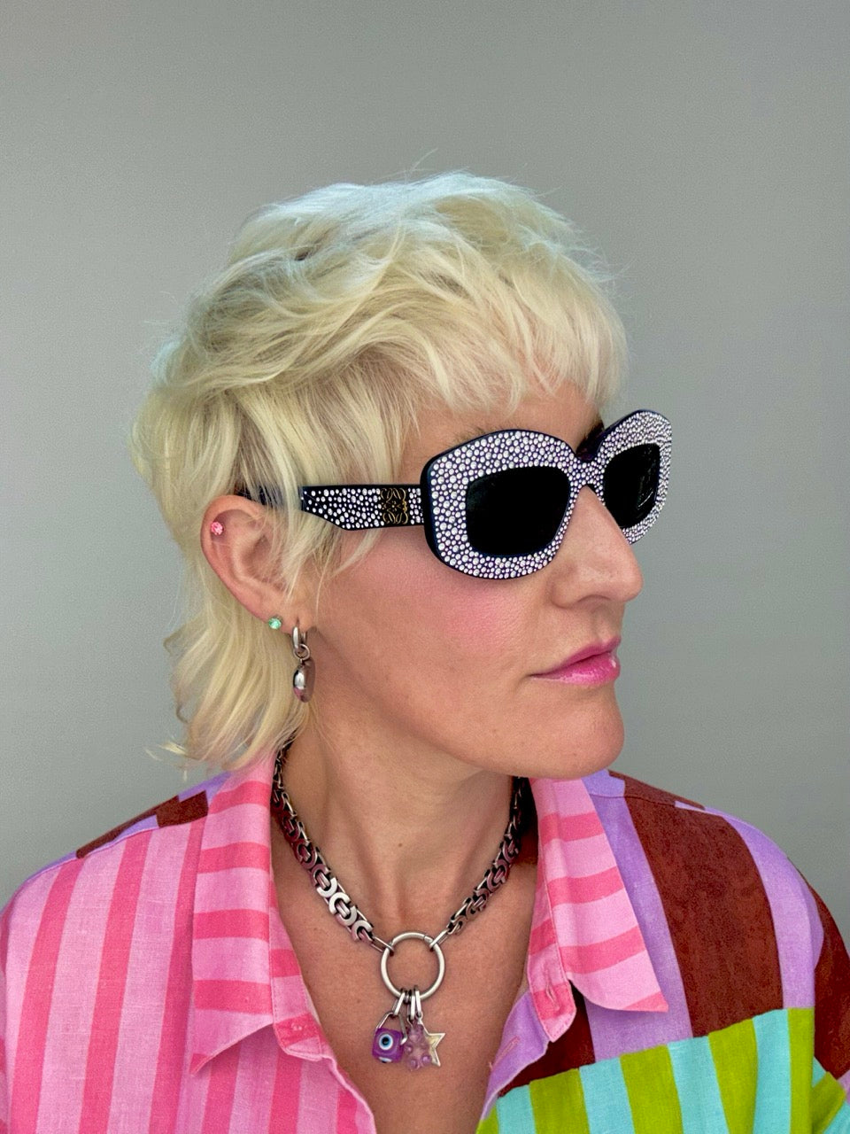 Loewe LW 4114IS 90A Crystal Dark